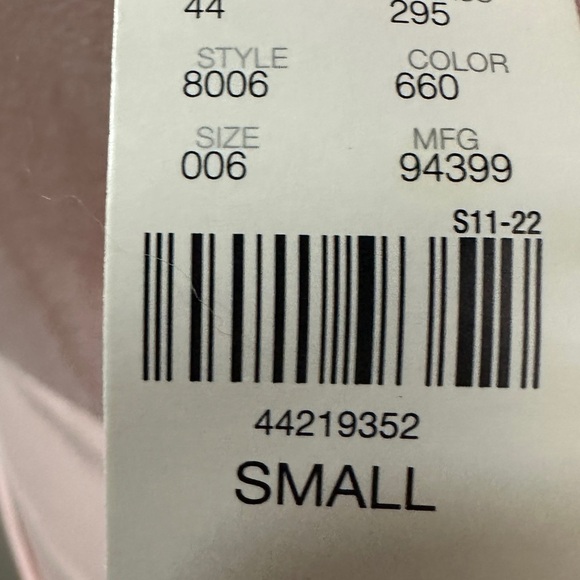 157 New York & Company| NWT Light Pink Ruched Turtleneck Long Sleeve Top(size S) - Picture 2 of 8